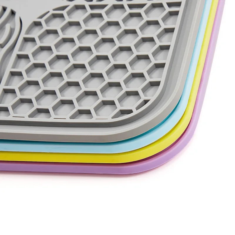 Anti-Choking Silicone Pet Lick Mat for Dogs & Cats